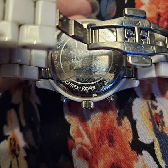 Michael kors watch - Picture 5 of 5